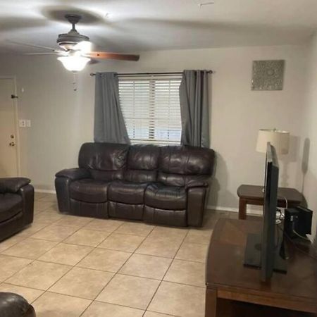 Great Getaway 2 Story Home! Harlingen Tx Exterior foto